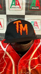 Casquette de baseball promotionnelle Casquette de camionneur Boucle en métal de qualité supérieure fabriquée dans un tissu différent avec impression feuilletée de broderie 3d - Product Image 2