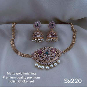 Collier ras du cou tendance royal indien pakistanais avec accents en émail, serti de pierres précieuses artisanales, en acier inoxydable plaqué argent - Product Image 2