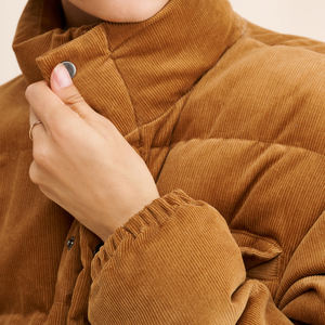 แจ็คเก็ตบอมเบอร์แบบซิปคุณภาพสูงสำหรับผู้หญิง ราคาถูก คอลเลคชั่นพิเศษสำหรับฤดูหนาว ให้ความอบอุ่นและสบาย - Product Image 3