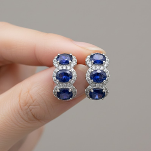 Boucles d'oreilles classiques King O King en or blanc 18 carats, saphir bleu en forme de boule, diamant véritable, cadeau de fiançailles, de mariage ou d'anniversaire - Product Image 4