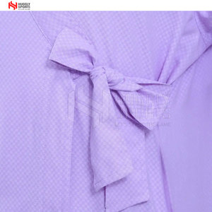 Dernière conception de tabliers médicaux robustes à faible quantité minimale de commande de gros fabriqués au Pakistan uniformes hospitaliers - Product Image 4