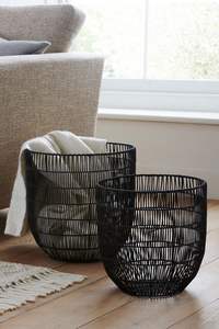 Panier à linge extérieur en fer avec options personnalisables pour patio/jardin, idéal pour le linge sale et les serviettes - Product Image 4