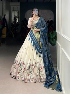 Gorgeos Looking Khadi Coton Avec Paillettes Et Fil Broderie Lehenga Choli Fabricant De L'Inde - Product Image 4