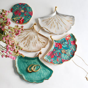 Attractive Resin <b>Decorative</b> Serving Tray for Home <b>Kitchen</b> Dining Table High on Demand Bulk Supplies for Food Occasions - Product Image 1