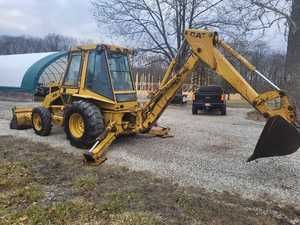 Used Loader Caterpillar 416 usato terne escavatore CAT416E con buone condizioni su 4 ruote Spot a parigi - Product Image 2
