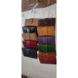 กระเป๋าสตางค์ใบสั้นของผู้ชายหนังวัวแท้คุณภาพดีที่สุดใช้ในชีวิตประจำวันที่ใส่บัตรเงินสดแบบปักลายตัวอักษรแฟชั่นตกแต่ง - Product Image 6