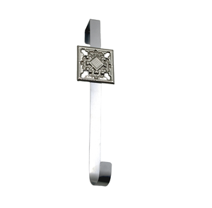 Soporte de calcetín de hierro de estilo moderno Decoración navideña decorativa hecha a mano con acabado de níquel - Product Image 3