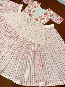 Nouveau Designer Broderie Travail Paillettes Lehengas avec Dupatta Indian & Pakistanais Vêtements - Product Image 5