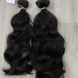 Una gran cantidad de paquetes de cabello ondulado natural vietnamita Proveedor de cabello sin procesar Sin enredos Sin caída de cabello - Product Image 4