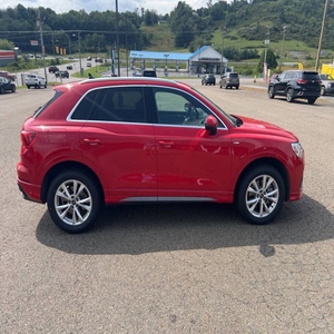 Audi Q3 quattro S line Premium 45 TFSI 2024 : Propre et Abordable - Product Image 3