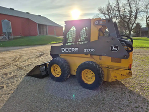 Vente promotionnelle : Chargeuses compactes John Deere 320G neuves/d'occasion, mini-chargeuse frontale 317, modèle 2020, prix avantageux - Product Image 4