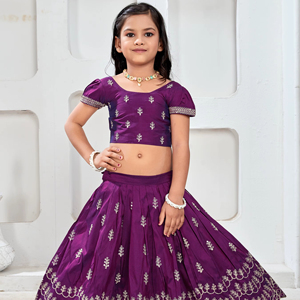 Shoryam Fashion Kids Purple Floor-Length Lehenga Choli |   Pattu Pavadai traditionnel indien pour filles |   Fête ethnique de qualité boutique - Product Image 1