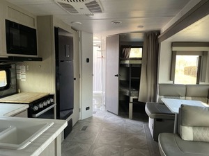 Caravane d'occasion 2024 F-o-r-e-s-t R-i-v-e-r S-a-l-e-m 26DBUDX à vendre - Product Image 2
