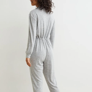 ชุดคลุมผ้าซาตินไหมพิมพ์โลโก้ตามสั่ง คอวี แขนยาว ช่วงเอวยางยืด สำหรับเพื่อนเจ้าสาว ชุดนอน ชุดสปา ชุดเสริมความงาม - Product Image 5