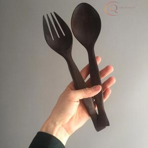 Juego de Cubiertos de Madera Orgánica con Acabado Pulido Suave, Utensilios Sostenibles para Consumidores Ecológicos - Product Image 1