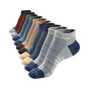 Chaussettes de sport respirantes pour hommes, antidérapantes, évacuant l'humidité, en coton, décontractées, basses, à logo, pour jeunes, faible MOQ - Product Image 1