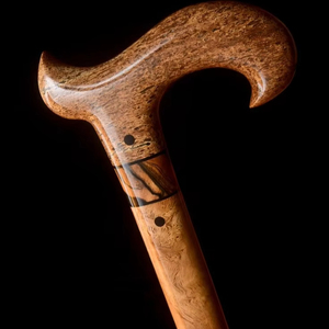 ไม้เท้าเดินป่าตั้งแคมป์เคลือบมันเงาขนาด122ซม. ไม้เท้าออกแบบได้ตามต้องการ - Product Image 1