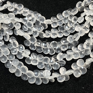 Cuentas de Briolette facetadas de cuarzo helado calibrado blanco de 7MM al por mayor, diseño creativo de joyería, cuentas de piedra en forma de corazón - Product Image 6