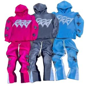 Chándal con estampado texturizado duradero que proporciona comodidad cálida, ideal para conjuntos de moda urbana casual y elegante. - Product Image 1