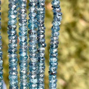 Perles de Fluorite Bleue Naturelle Lisse de 8mm Excellents Composants de Fabrication de Bijoux en Pierre Ronde pour Collier de Femme - Product Image 2