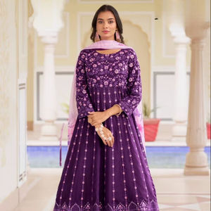 Dernière crêpe naturelle pure brodée lourde avec des vêtements indiens et pakistanais intérieurs en coton mal - Product Image 3