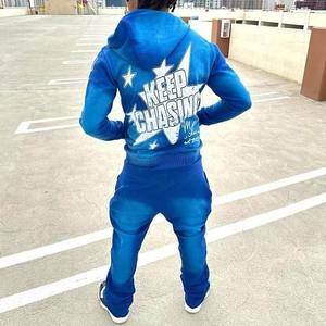 Conjunto de Sudadera con Capucha y Pantalones de Chándal de Algodón 100% Terry con Lavado Ácido, Estampado Serigrafiado Desgastado y Pantalones Acampanados para Invierno - Product Image 2