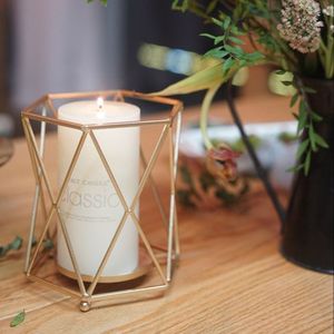 เชิงเทียนลวดชุบสังกะสีแบบไม่เหมือนใครขาตั้งเทียนสำเร็จรูปสีทองปรับขนาดได้ตกแต่งบ้านงานแต่งงาน - Product Image 4