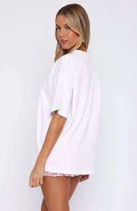 Camiseta Blanca Holgada de Verano con Estampado Ecológico para Mujer - Product Image 4