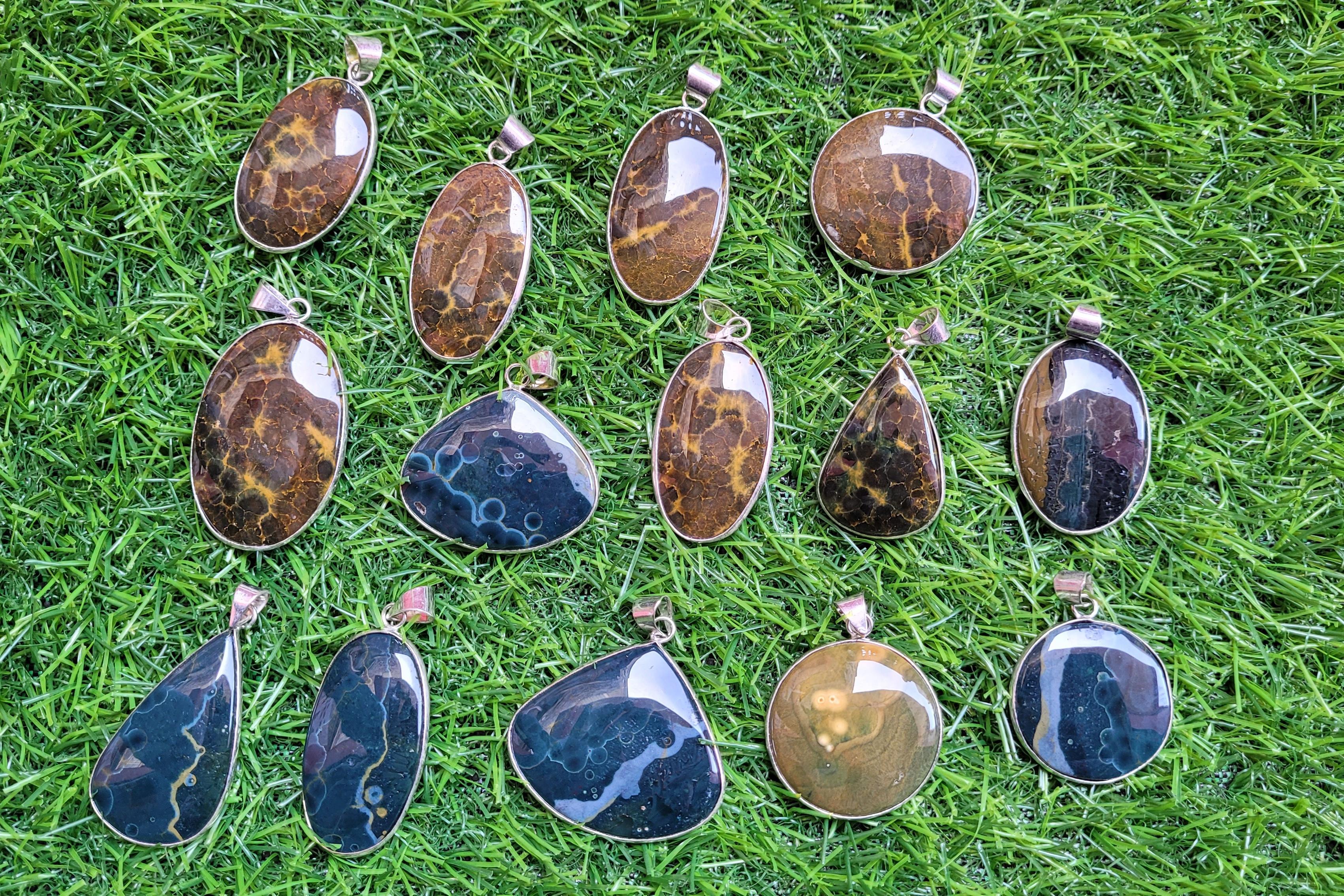 สีเขียว