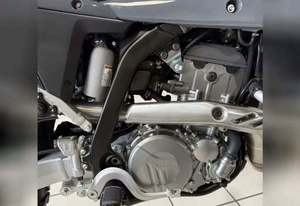 DESCUENTO EN VENTAS 2026 - Motocicleta Estándar Suzuki DR-Z4S en Venta, Motocicletas Todoterreno - Product Image 5