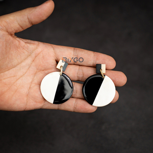 Pendientes redondos de cuerno de buey natural de artesanía de Vietnam, nuevo diseño, venta al por mayor personalizada, accesorio de moda de gran oferta - Product Image 3