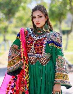 Vestido Kuchi Informal Nuevo al por Mayor 2025 para Mujer, Alta Calidad, Tallas y Colores Personalizados, Transpirable, Decoración con Borlas, Vestido Afgano - Product Image 2