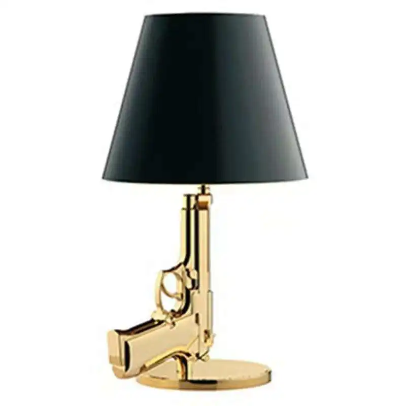 Altın kaplama tabanca masa lambası otel başucu lambası kişilik uzun tabanca şekli zemin lambası