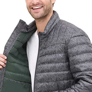 Chaqueta acolchada con estampado personalizado para hombre, servicio OEM, logotipo personalizado impreso, MOQ bajo, chaqueta acolchada con burbujas informal de invierno para hombre - Product Image 2