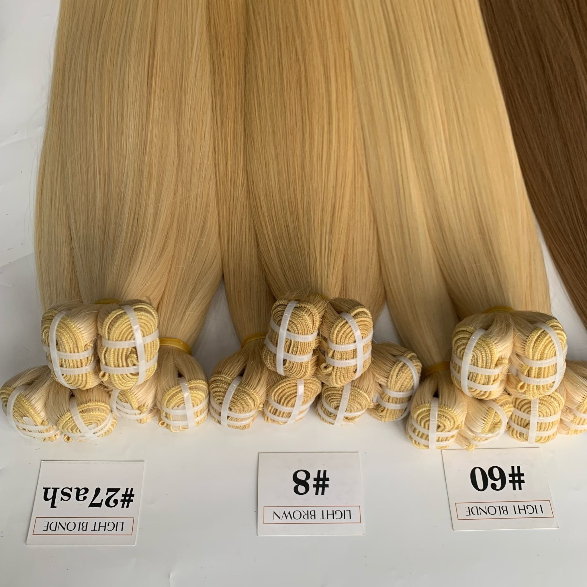 สีบลอนด์