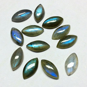 Labradorite cabochon mix forme et taille vente en gros cristal de guérison gravé Usui Reiki symboles pierre précieuse énergie Positive pierre précieuse - Product Image 1