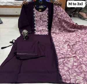 Hermosa muselina con estampado de mano Kurti Pant y Dupatta Woman Fashion Fabricante y proveedor de Surat - Product Image 2