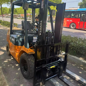 Goede prijs 3 ton 4 ton tweefasige 4,3m hefhoogte Japanse originele <span class=keywords><strong>Toyota</strong></span> FD30 diesel heftruck 5 ton FD30 diesel heftruck - Product Image 1