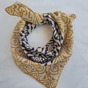 Bandana en coton fait main de style bohème, imprimé à la main, écharpe en coton pour la tête - Product Image 4