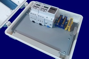 Caja de tamaño mediano con ventana transparente personalizable a la hora de hacer el pedido - Product Image 2