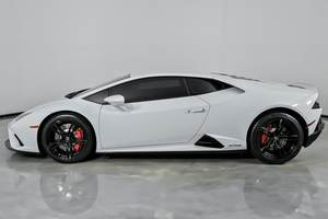 Lamborghini Huracán EVO Coupé 2020 - Product Image 2