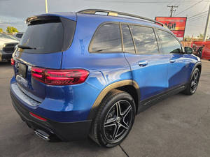 Mercedes-Benz GLB 250 2024, robuste et peu utilisé - Product Image 4