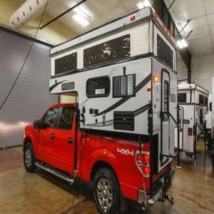 Camper pour benne de pick-up, caravanes à châssis en aluminium, remorques de camping-car tout-terrain, camping-cars de luxe pour pick-up, remorques de voyage à vendre - Product Image 1