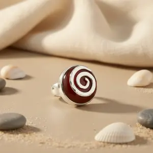 แหวนเงินแท้ 925 ประดับพลอยสีแดง ลายเกลียวเรขาคณิต สำหรับผู้หญิง-บรรจุกล่องของขวัญ - Product Image 3