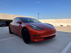 Tesla Model 3 Long Range 2024 d'occasion en excellent état, autonomie EPA de 310 milles, conduite à gauche, sièges en cuir (kilométrage 75 001-100 000 milles), écran tactile - Product Image 3
