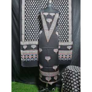 Vestido Formal de Primavera para Mujer, Estampado Ajrakh a Mano, Modal y Seda, Antiarrugas, Transpirable, Silueta en A, Cintura Natural - Product Image 1