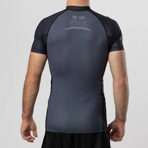 Sublimación Spandex Surf Corto largo Sublimación personalizada Rash Guard Diseño fácil de lavar Hombres Premium Medias mangas Rash Guard - Product Image 4