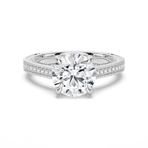 Anillo de Halo con Diamante Moissanite de Corte Redondo, Plata de Ley Oculta, Único y Elegante - Product Image 5