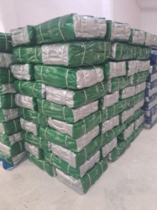 Varios tamaños y colores Tela de malla de lona de PE Impermeable Estilo liso multiusos - Product Image 6