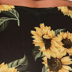 Vente chaude Shorts de sublimation pour femmes Top Tendance Respirant Meilleurs Designs Shorts légers pour les femmes à des taux bas - Product Image 6